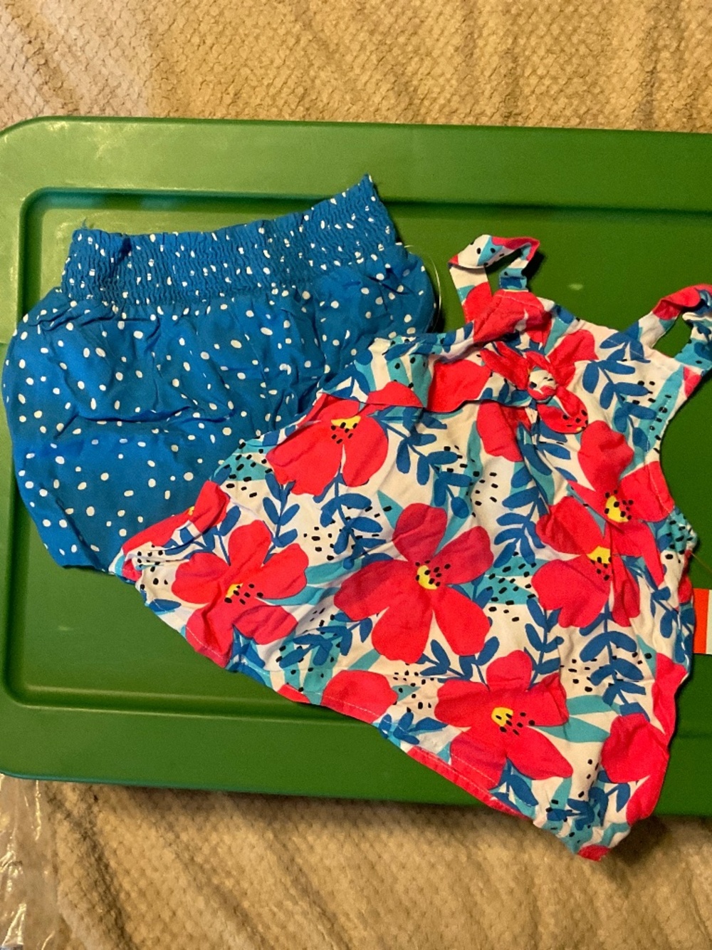 Toddler 2 piece short outfit 3T